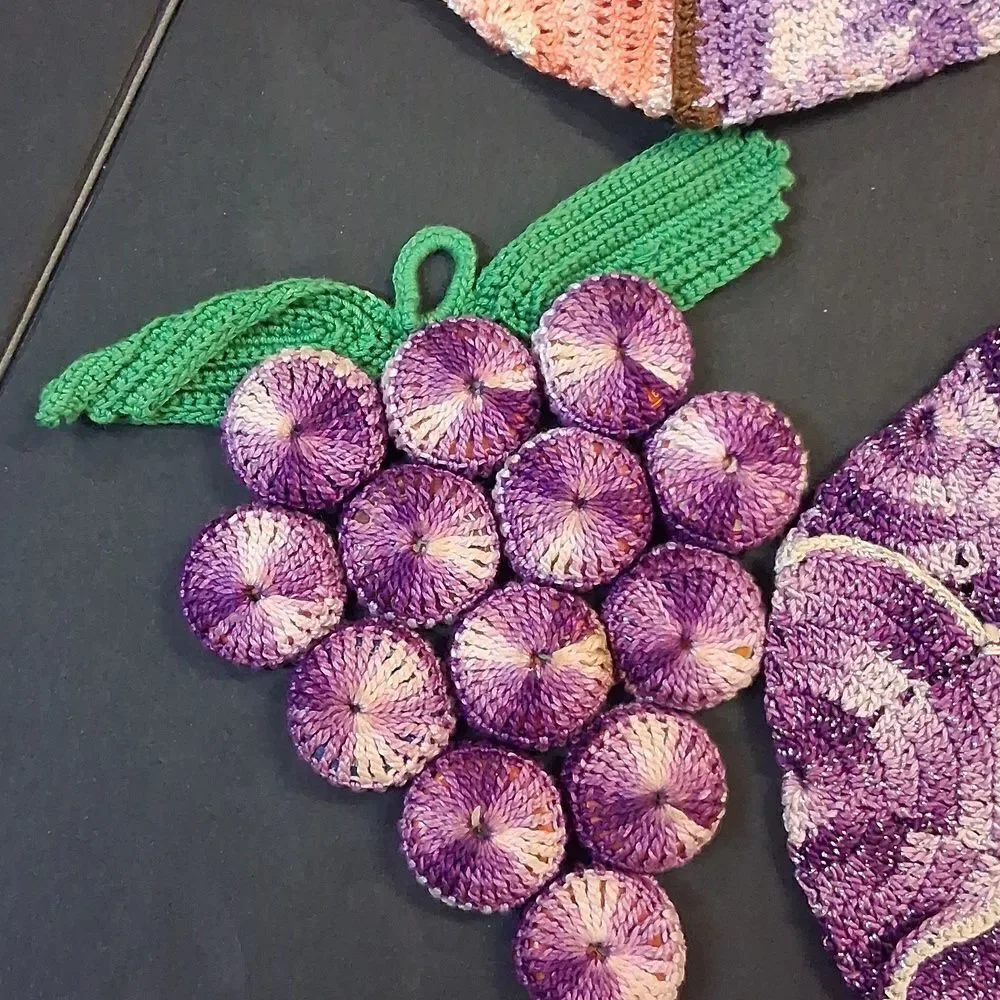 Purple Grape‎ Cluster Hand Crocheted Bottle Cap Hot Pad/ Coasters/potholder Set